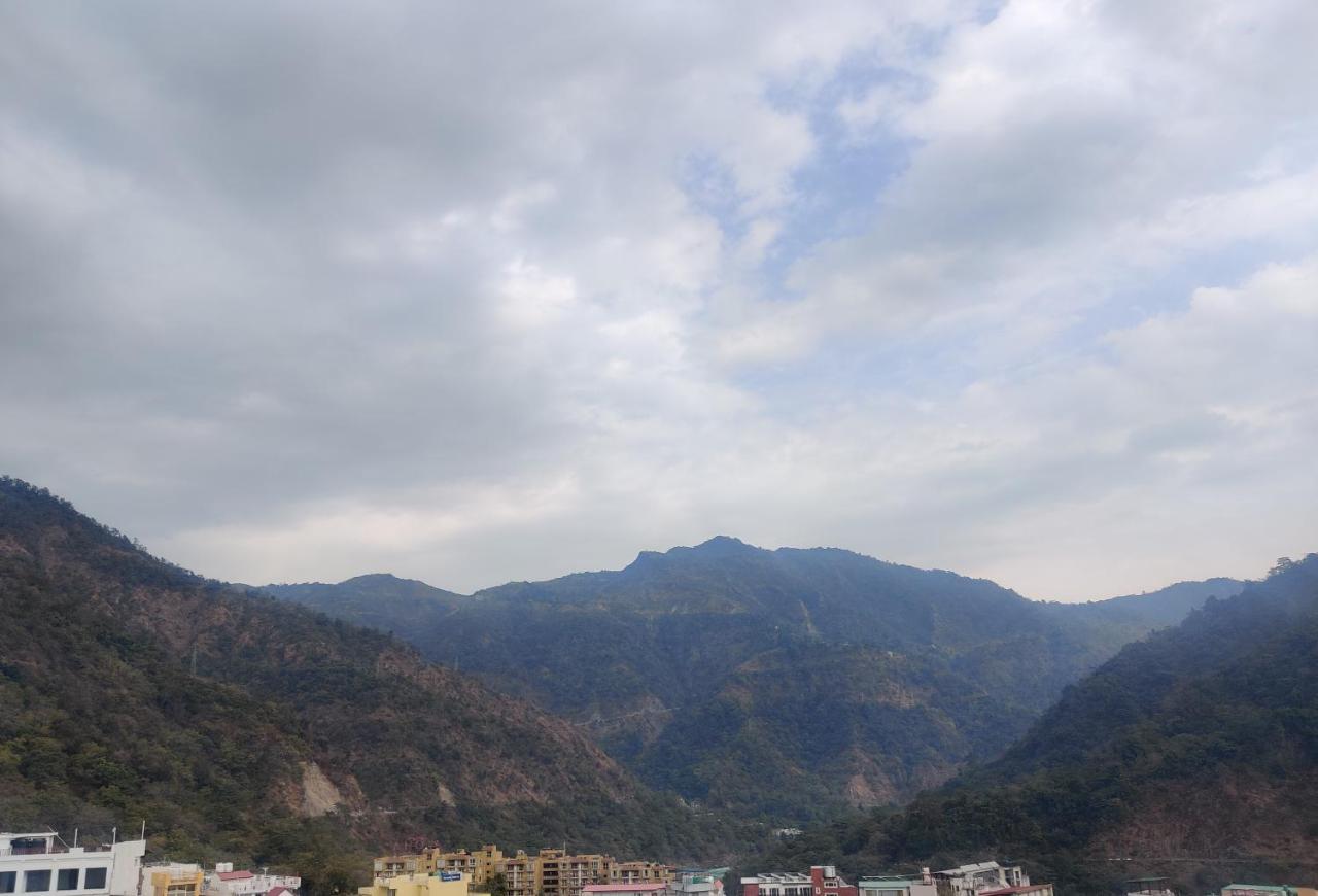 The Sweven Rishikesh Vandrarhem Exteriör bild
